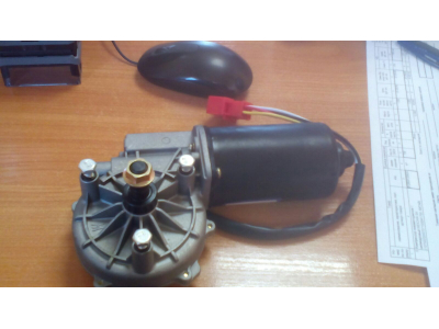 Моторчик стеклоочистителя с редуктором H'2011 HOWO (ХОВО) WG1642741001 фото 1 Великий Новгород